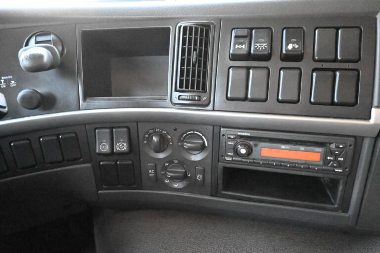Volvo FM300 4x2 umpikori