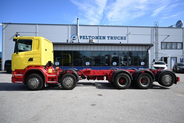 Scania R490 10x4 alusta