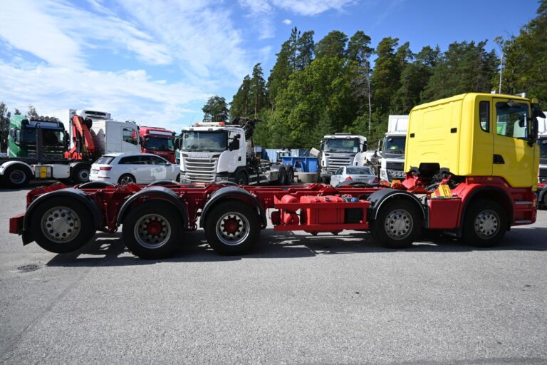 Scania R490 10x4 alusta
