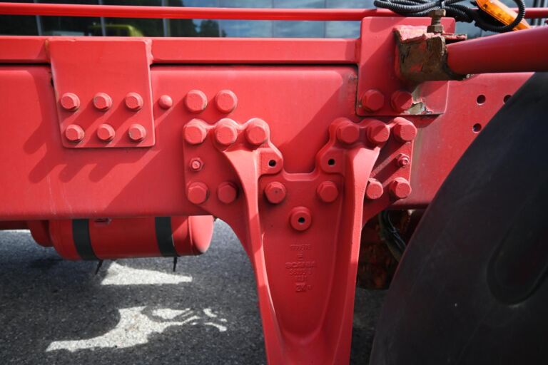 Scania R490 10x4 alusta