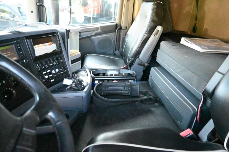 Scania G490 8x4 Nosturi & Koukkuauto