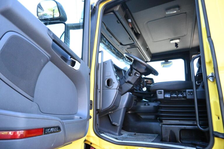 Scania R490 10x4 alusta