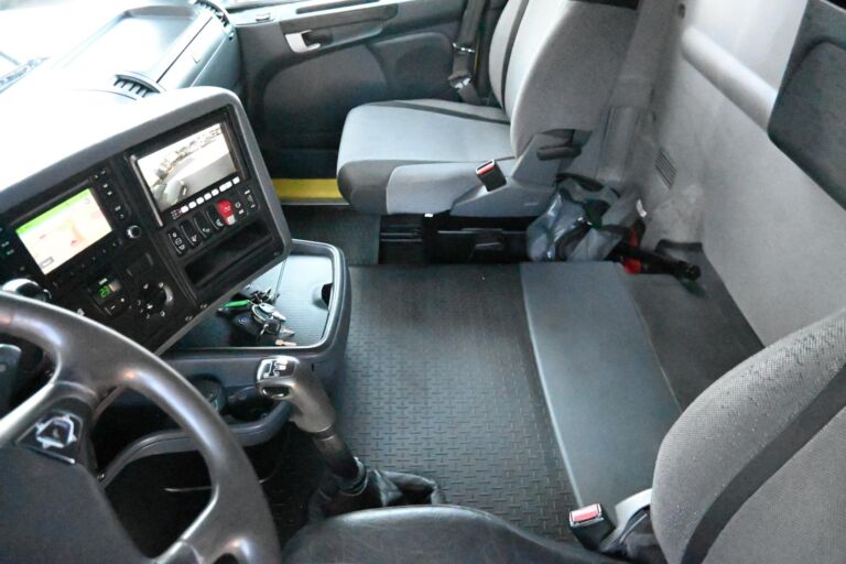 Scania R490 10x4 alusta