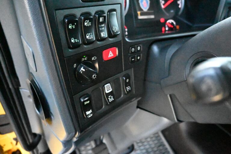 Scania R490 10x4 alusta