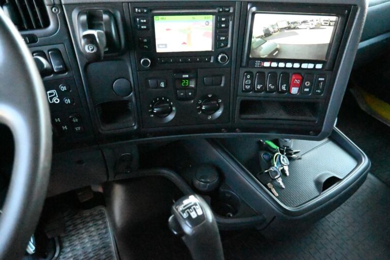 Scania R490 10x4 alusta