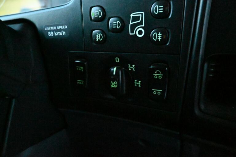 Scania R490 10x4 alusta