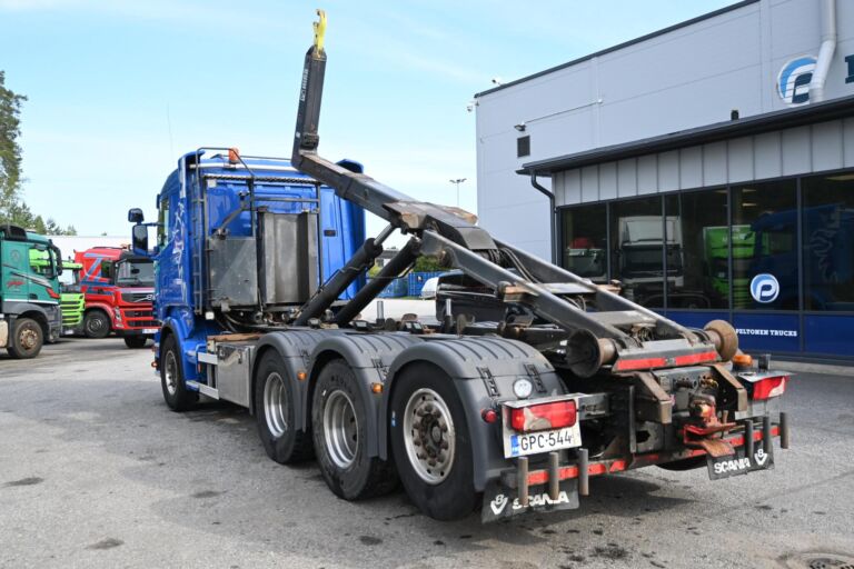 Scania R560 8x4 HIAB 24T