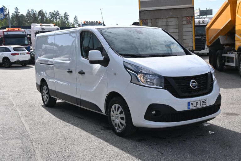 Nissan NV300