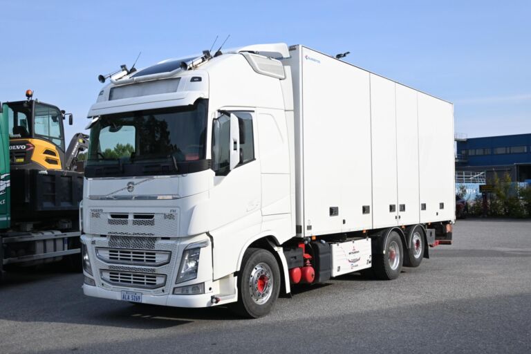 Volvo FH460 6x2 Kylmäkuljetus yhdistelmä