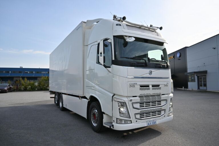 Volvo FH460 6x2 Kylmäkuljetus yhdistelmä