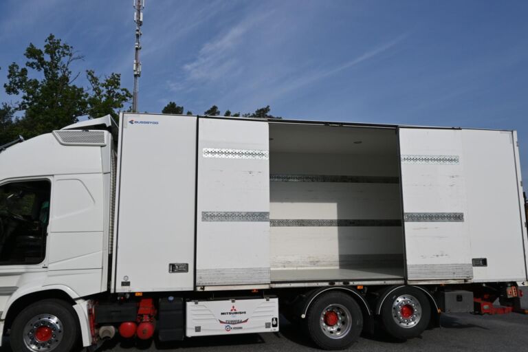 Volvo FH460 6x2 Kylmäkuljetus yhdistelmä