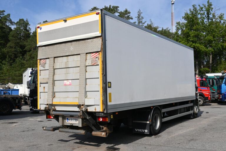 Volvo Fl jakeluauto