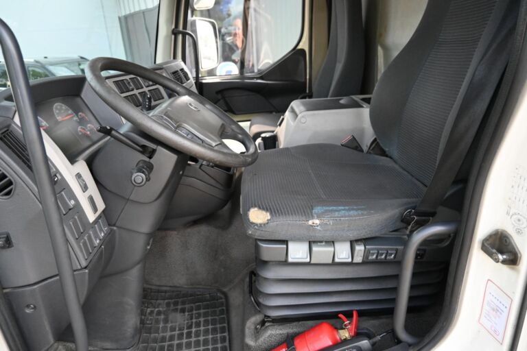 Volvo Fl jakeluauto
