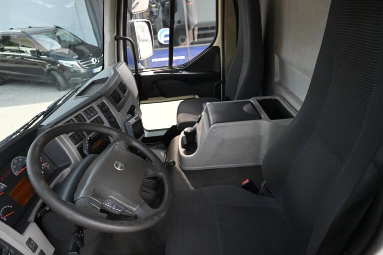 Volvo Fl jakeluauto