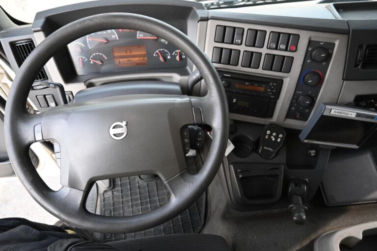 Volvo Fl jakeluauto