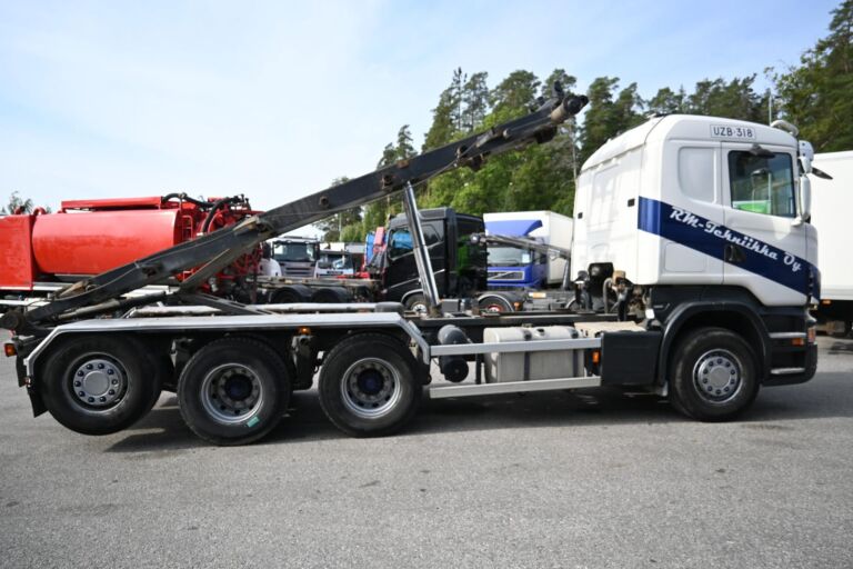 Scania R420 8x4 vaihtolava-auto