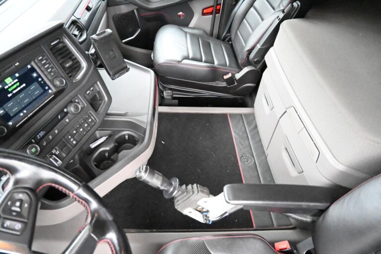 Scania R730 8x4 Maansiirto