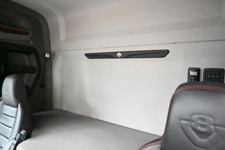Scania R730 8x4 Maansiirto