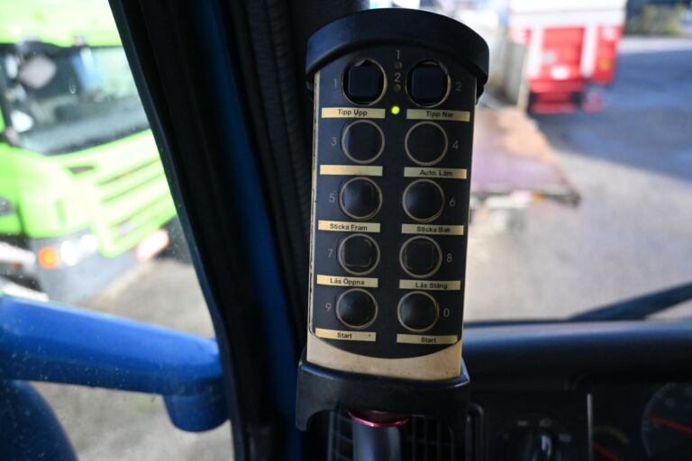 Volvo FH480 8x2 Koukku