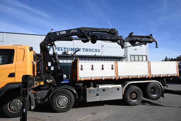 Scania R420 8x2 HIAB 422