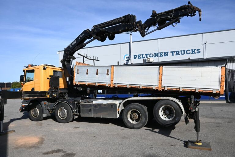 Scania R420 8x2 HIAB 422