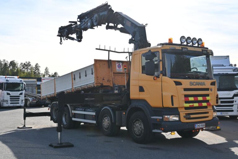 Scania R420 8x2 HIAB 422