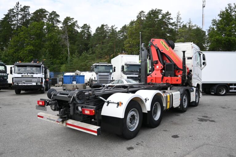 Volvo FH500 8x2 Euro 6 Palfinger 26