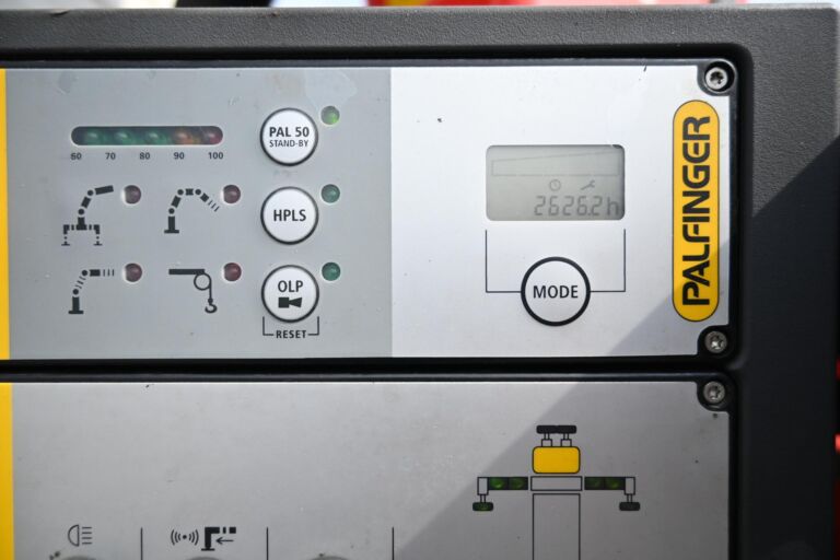 Volvo FH500 8x2 Euro 6 Palfinger 26