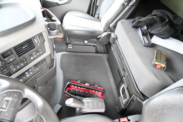 Volvo FH500 8x2 Euro 6 Palfinger 26