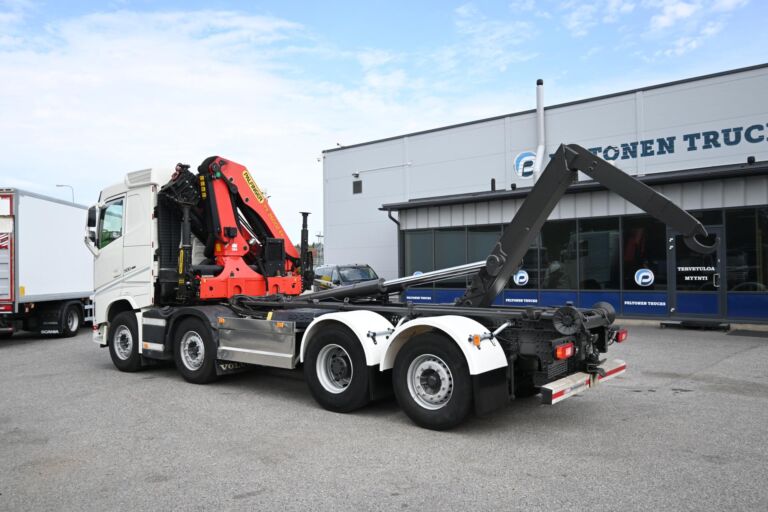 Volvo FH500 8x2 Euro 6 Palfinger 26