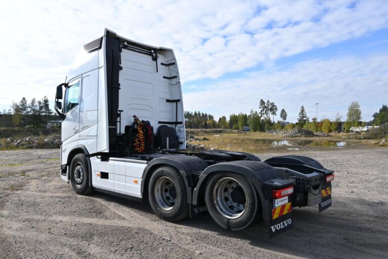 Volvo FH500 6x2 Uusi korinen