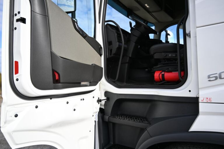 Volvo FH500 6x2 Uusi korinen