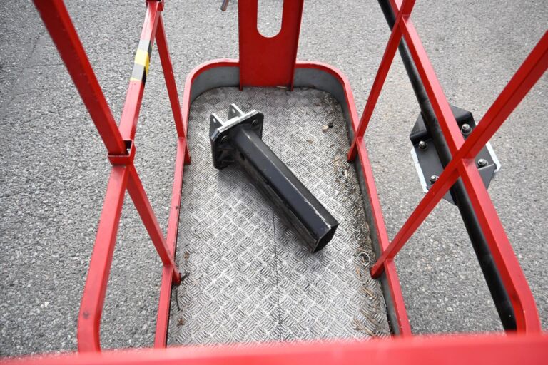 Muu merkki 2hlö henkilökori kuin uusi