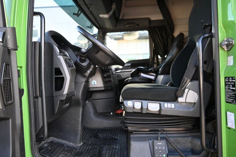 MAN TGX 35.560 8x4*4 ROLBA