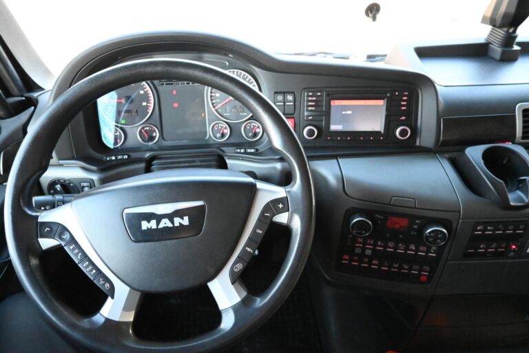 MAN TGX 35.560 8x4*4 ROLBA