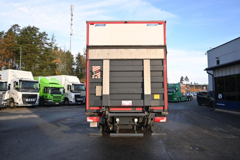 Scania P280 4x2 151tkm