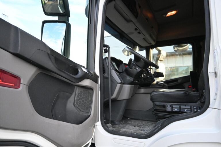 Scania P280 4x2 151tkm