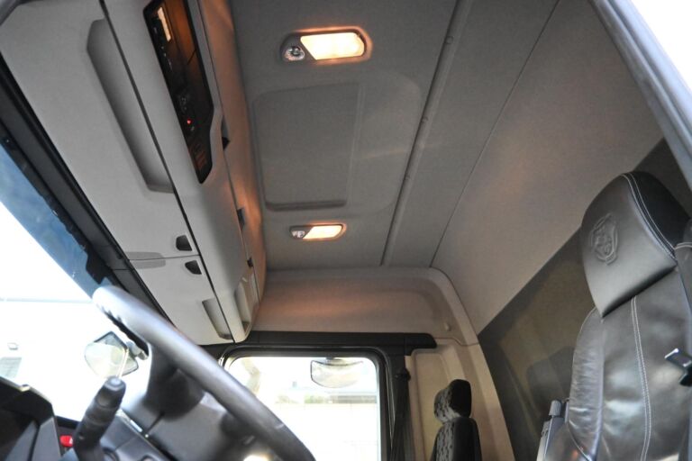 Scania P280 4x2 151tkm