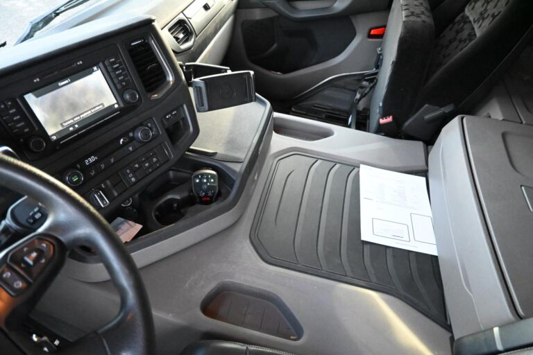 Scania P280 4x2 151tkm