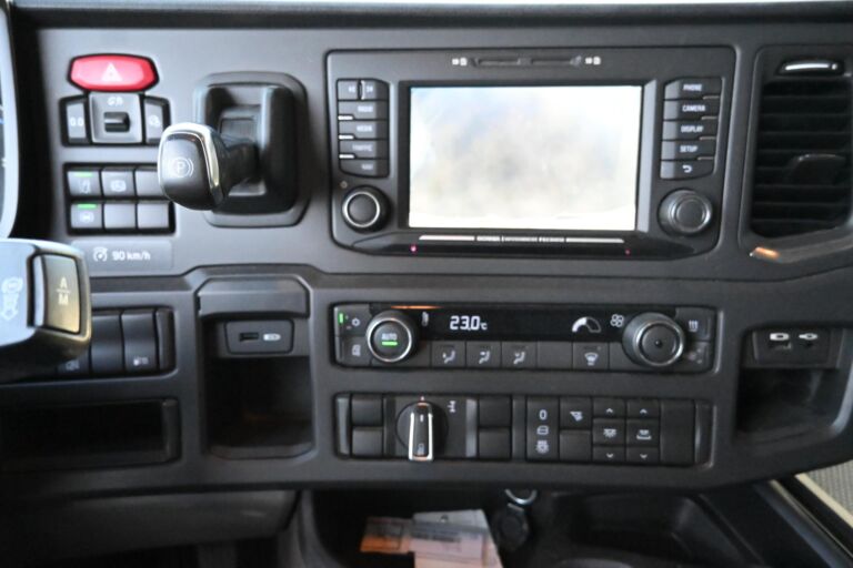 Scania P280 4x2 151tkm