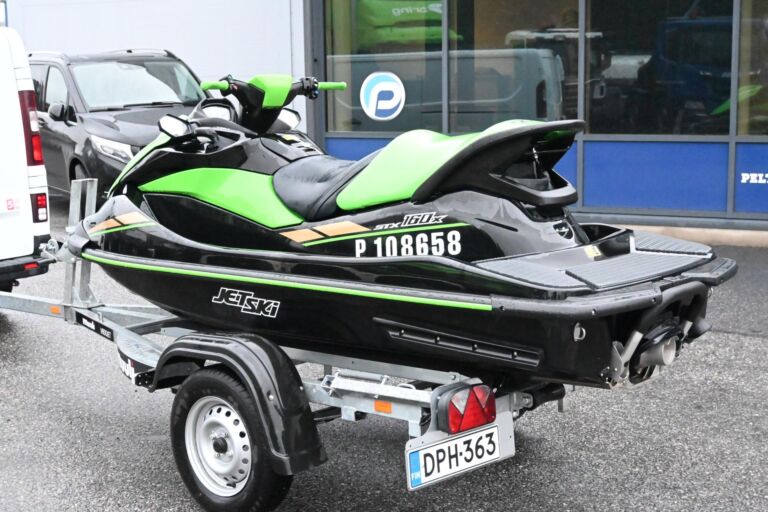 Kawasaki STX 160X