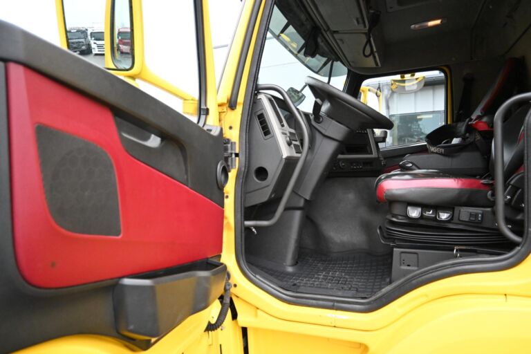 Volvo FM330 6x2*4 Palfinger PK19