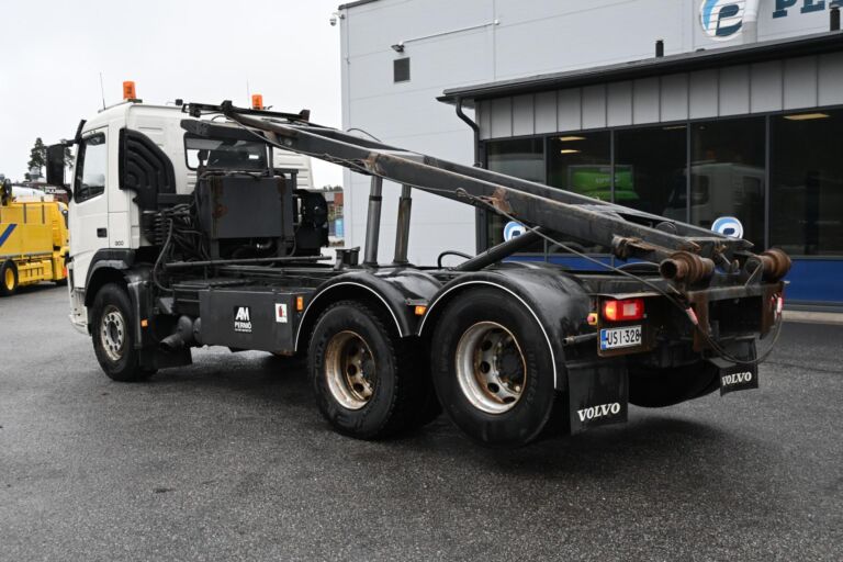 Volvo FM300 6x2