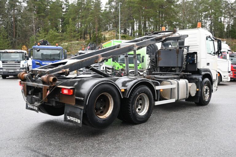 Volvo FM300 6x2