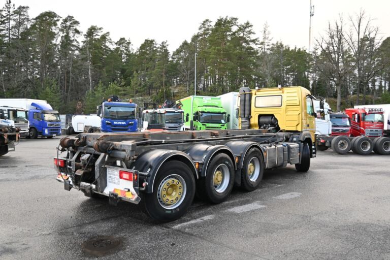 Volvo FMX540 8x4*4