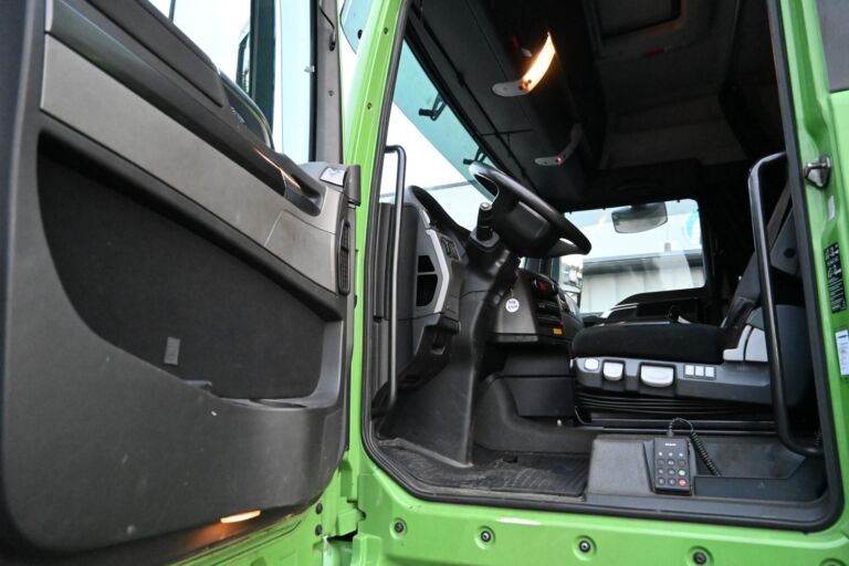 MAN TGX 35.560 8x4*4 ROLBA