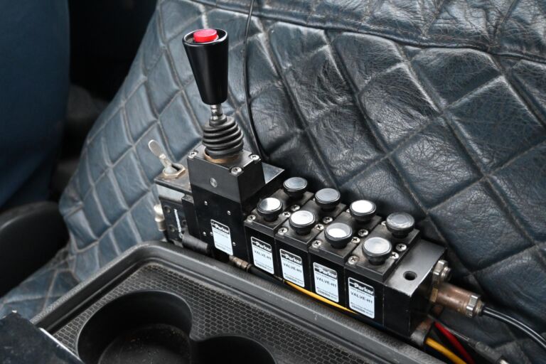 Volvo FM440 6x2 koukkuauto