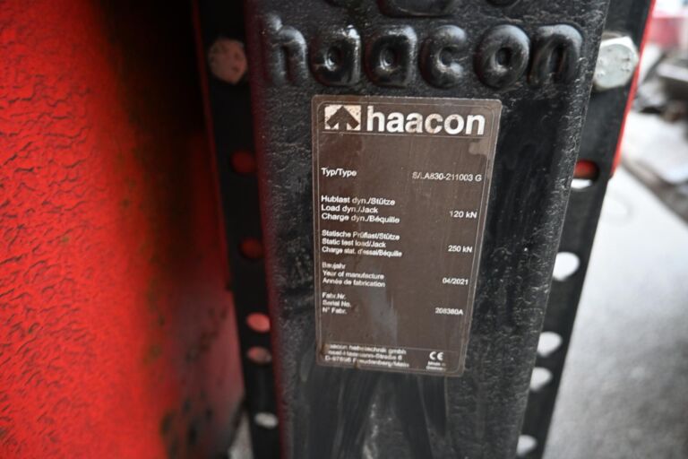 Sisu E13 450 6x2 Koukku / Lavetti