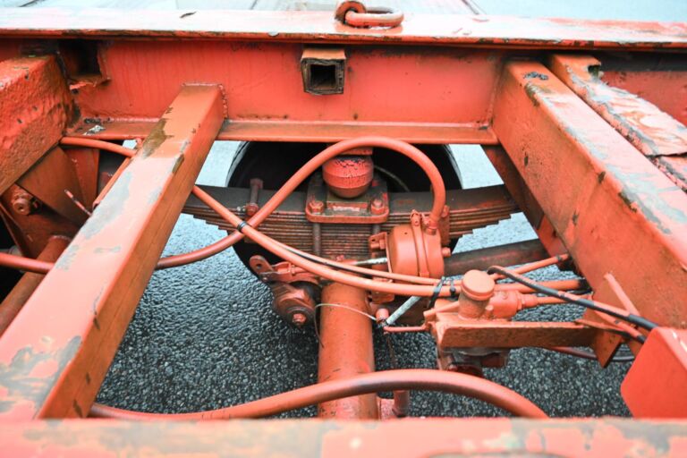 Sisu E13 450 6x2 Koukku / Lavetti