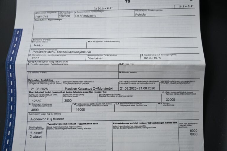 Sisu E13 450 6x2 Koukku / Lavetti